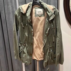 Drawstring waist cargo jacket